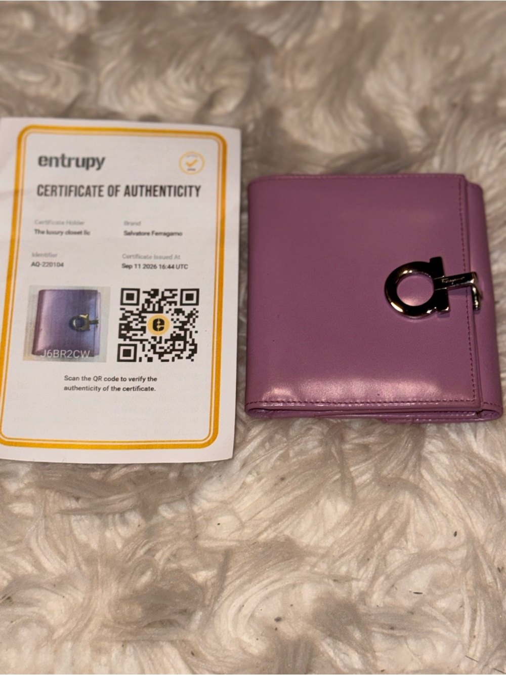 Authentic Ferragamo Gancini Metallic Lilac Compact Wallet Entrupy COA - Picture 8 of 8